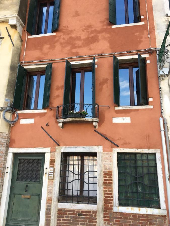 Casanova Apartment Venesia Bagian luar foto