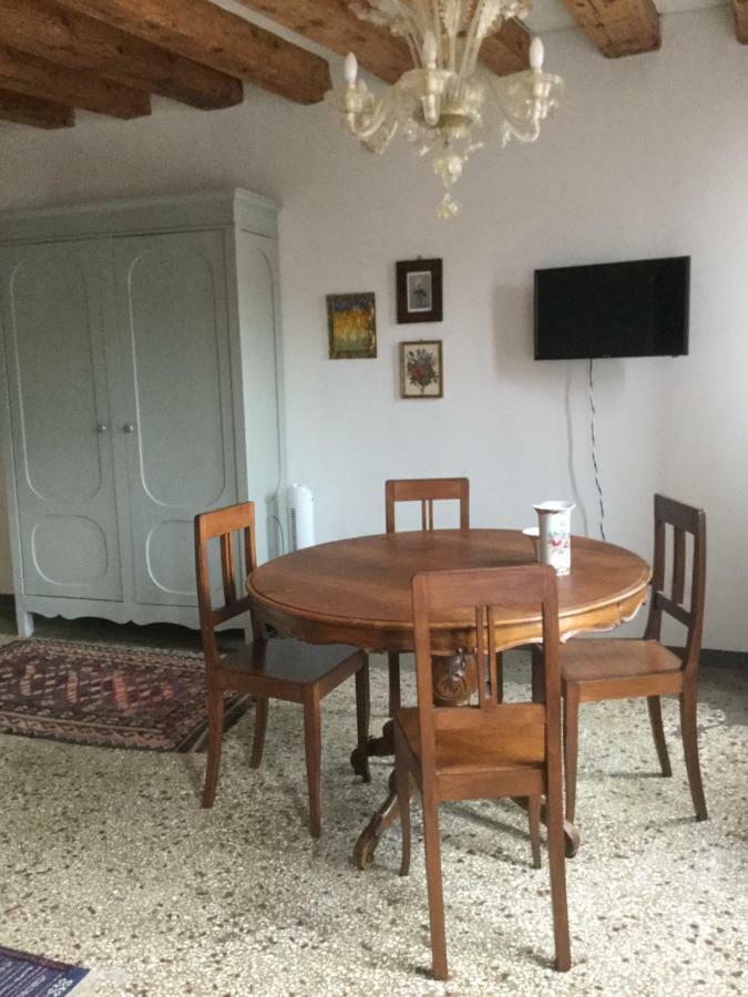 Casanova Apartment Venesia Bagian luar foto